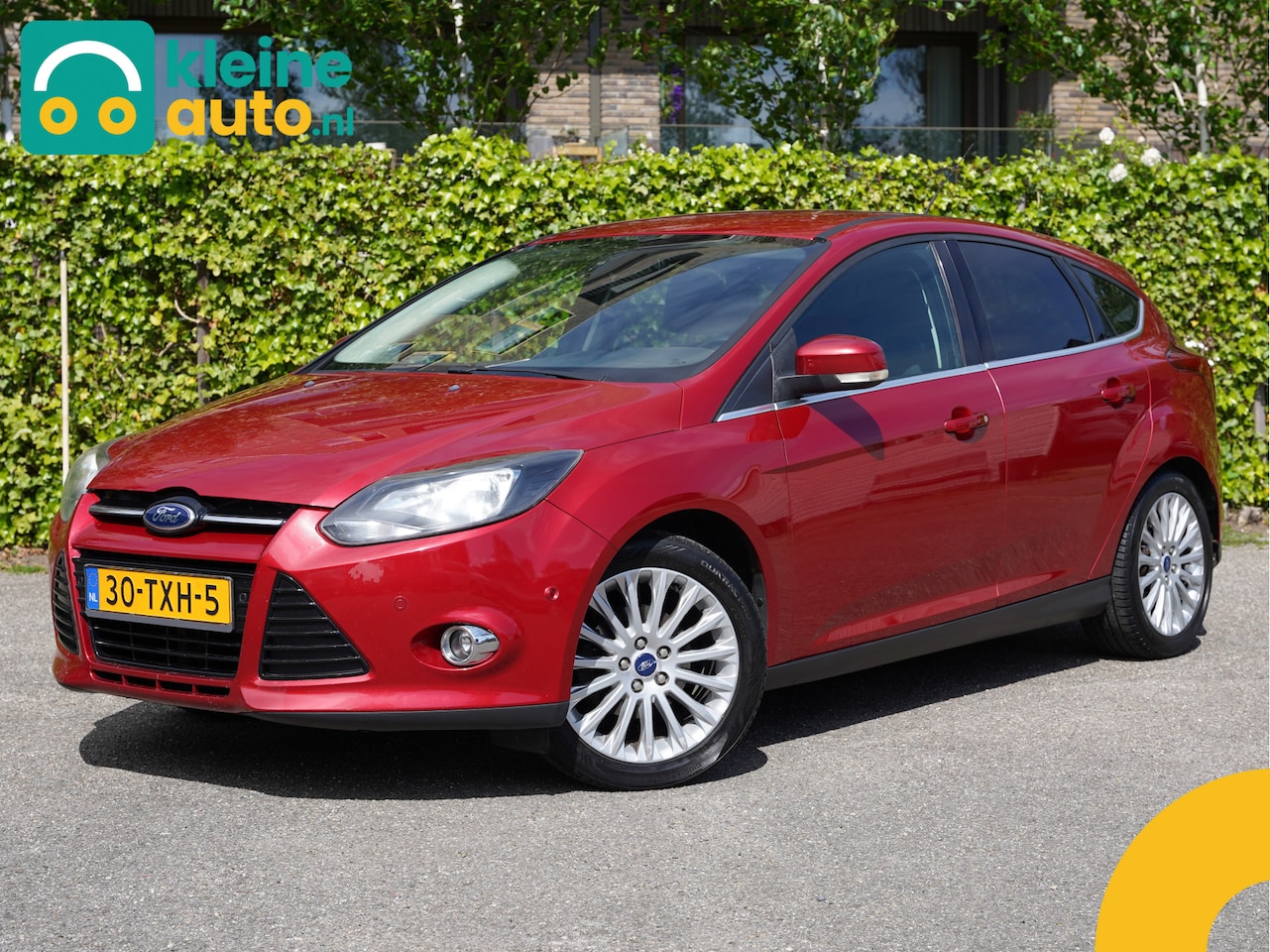 Ford Focus - 1.0 EcoBoost Titanium | Navi | Bluetooth | Clima | Parkeersensoren - AutoWereld.nl