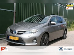 Toyota Auris Touring Sports - 1.8 Hybrid Executive LEER PANORAMADAK NAVIGATIE STOELVERW