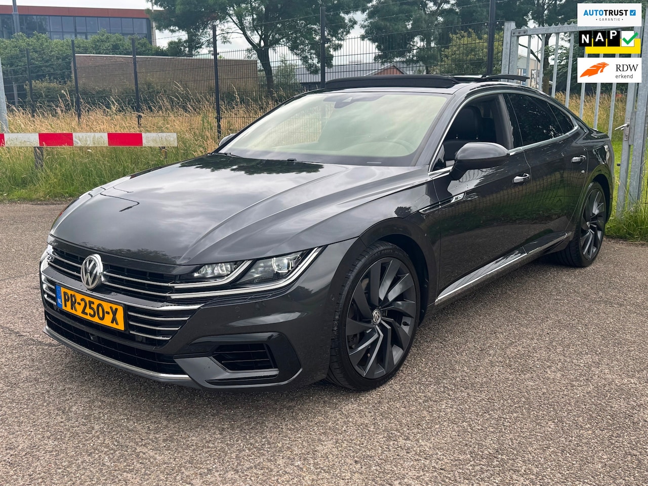 Volkswagen Arteon - 2.0 TSI 4Motion Business R Panodak 20inch Dynaudio MEGA VOL - AutoWereld.nl