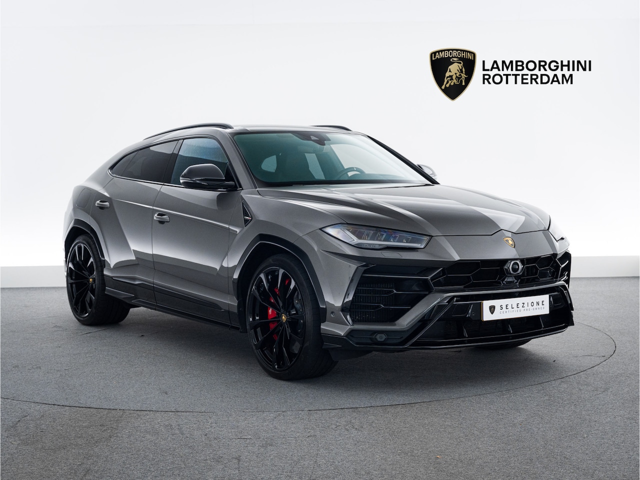 Lamborghini Urus - MY22 | Akrapovic | B&O - AutoWereld.nl