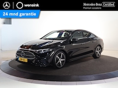 Mercedes-Benz CLA-Klasse - 180 Business Solution AMG | Superscreen | Premium Pakket | Panoramadak | Trekhaak |