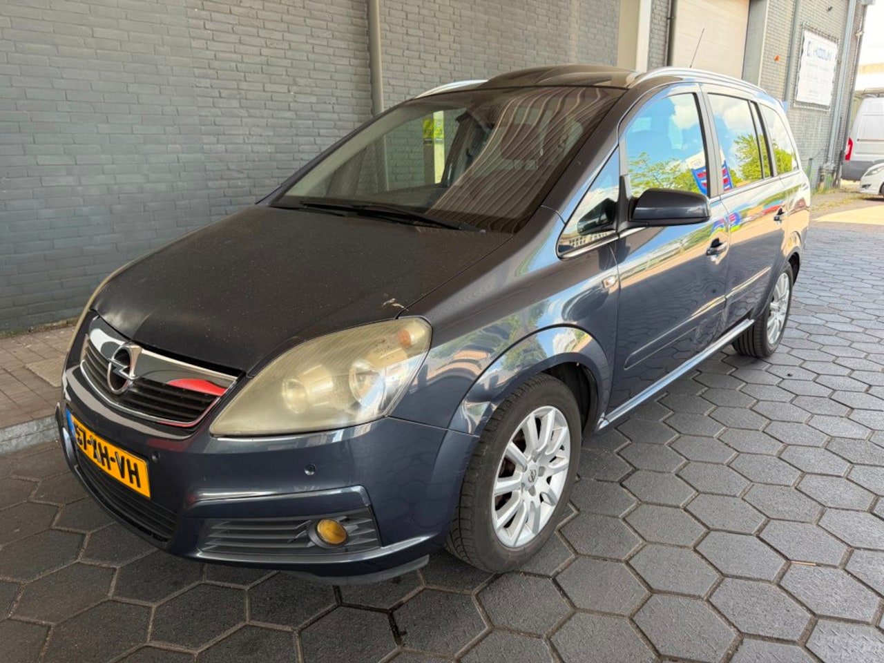 Opel Zafira - 2.2 Executive 7P HANDEL/EXPORT - AutoWereld.nl