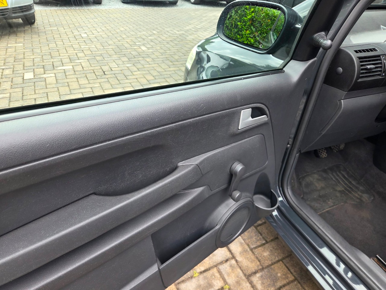 Volkswagen Fox - 1.2 Trendline *LEES TEKST*