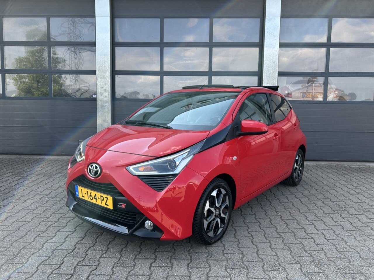 Toyota Aygo - 1.0 VVT-i 72pk 5D x-joy cabrio 5D - AutoWereld.nl