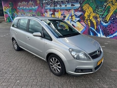 Opel Zafira - 1.6 Temptation airco 7 zitter sport velgen boeken aanwezig goed rijdende auto nette staat