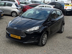Ford Fiesta - 1.0 Style Airco Trekhaak Nette Auto Distributie Vervangen