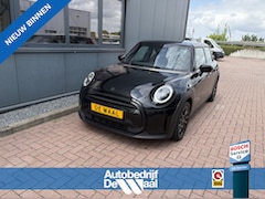 MINI 5-Deurs - 1.5 Automaat 136pk Cooper 5-drs. LEDER/NAVI/CARPLAY/CLIMA/PDC/LED