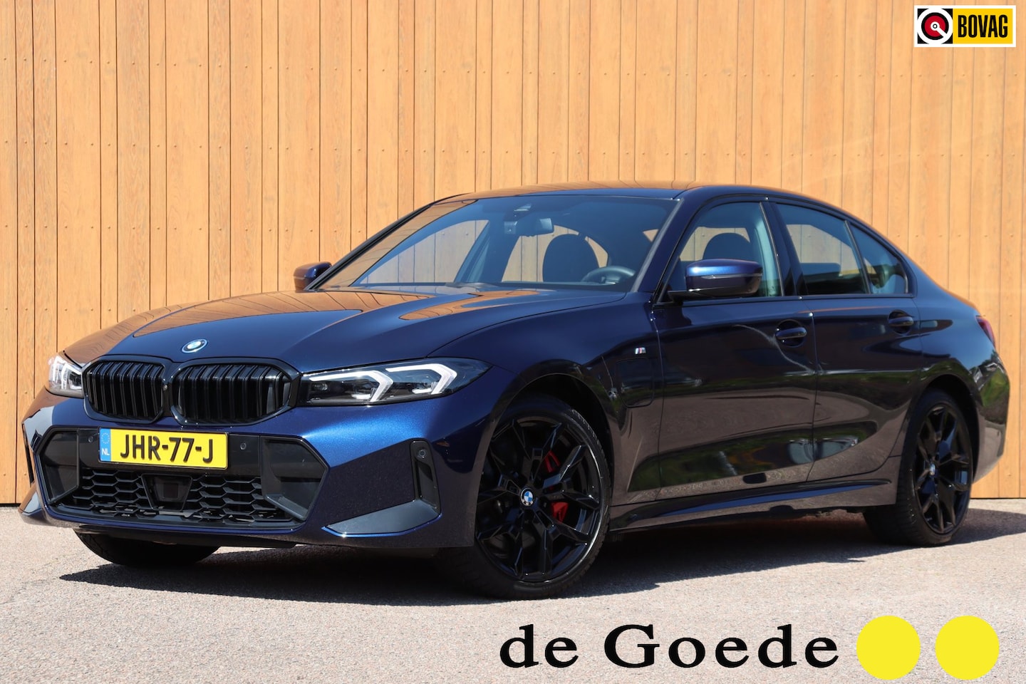 BMW 3-serie - 330e xDrive Tansanitblau HUD ambiance verl M-Sport Pro leer+vw stuurverw el.klep camera's - AutoWereld.nl