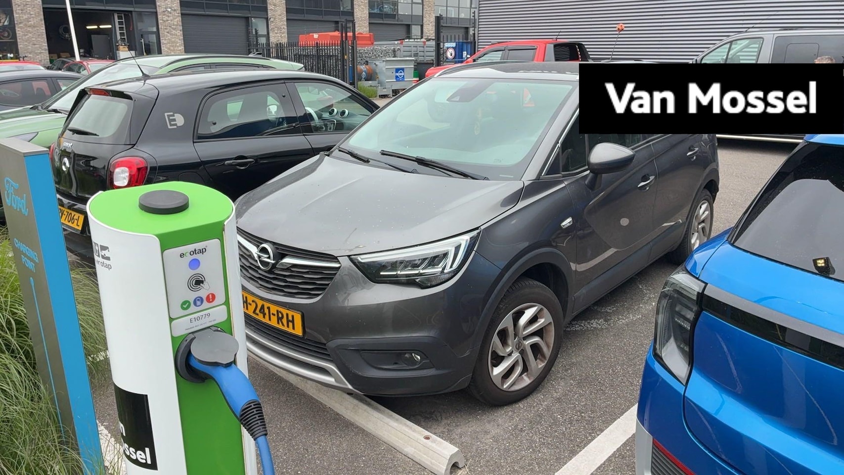 Opel Crossland X - 1.2 Turbo Innovation | Automaat | Climate Control | Cruise Control | Navigatie | Apple Car - AutoWereld.nl
