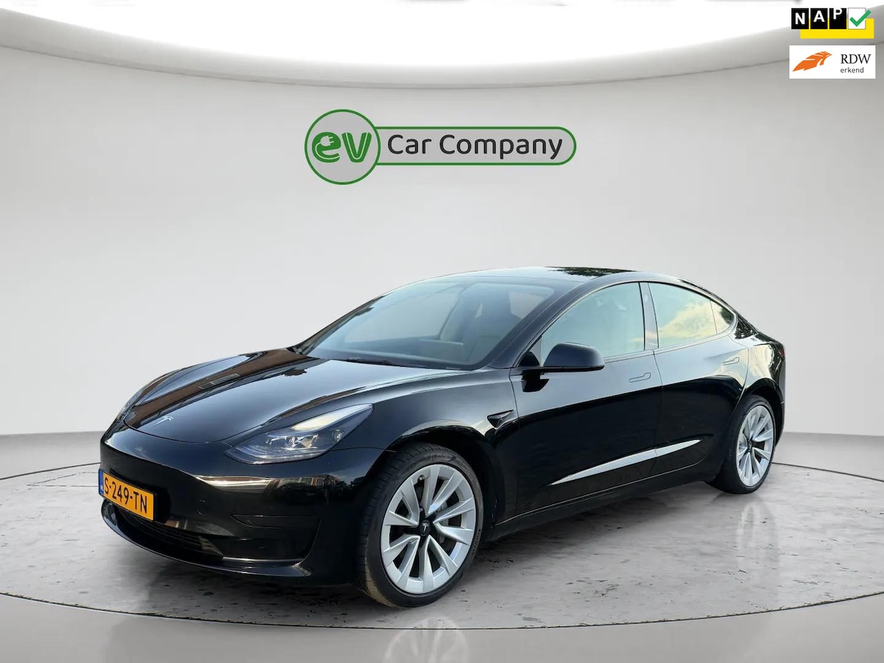Tesla Model 3 - Standard RWD Plus 60 kWh | SOH 89% | Facelift | Warmtepomp | 19 Inch | 1e Eigenaar | Incl. - AutoWereld.nl