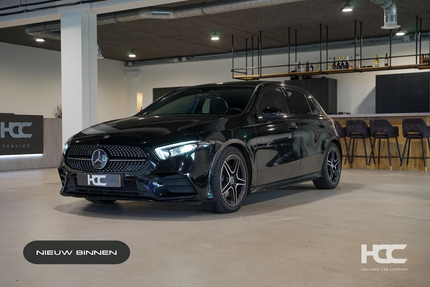 Mercedes-Benz A-klasse - 220 4MATIC | AMG | Pano | Sfeerverl. | Camera | Night | Leder - AutoWereld.nl