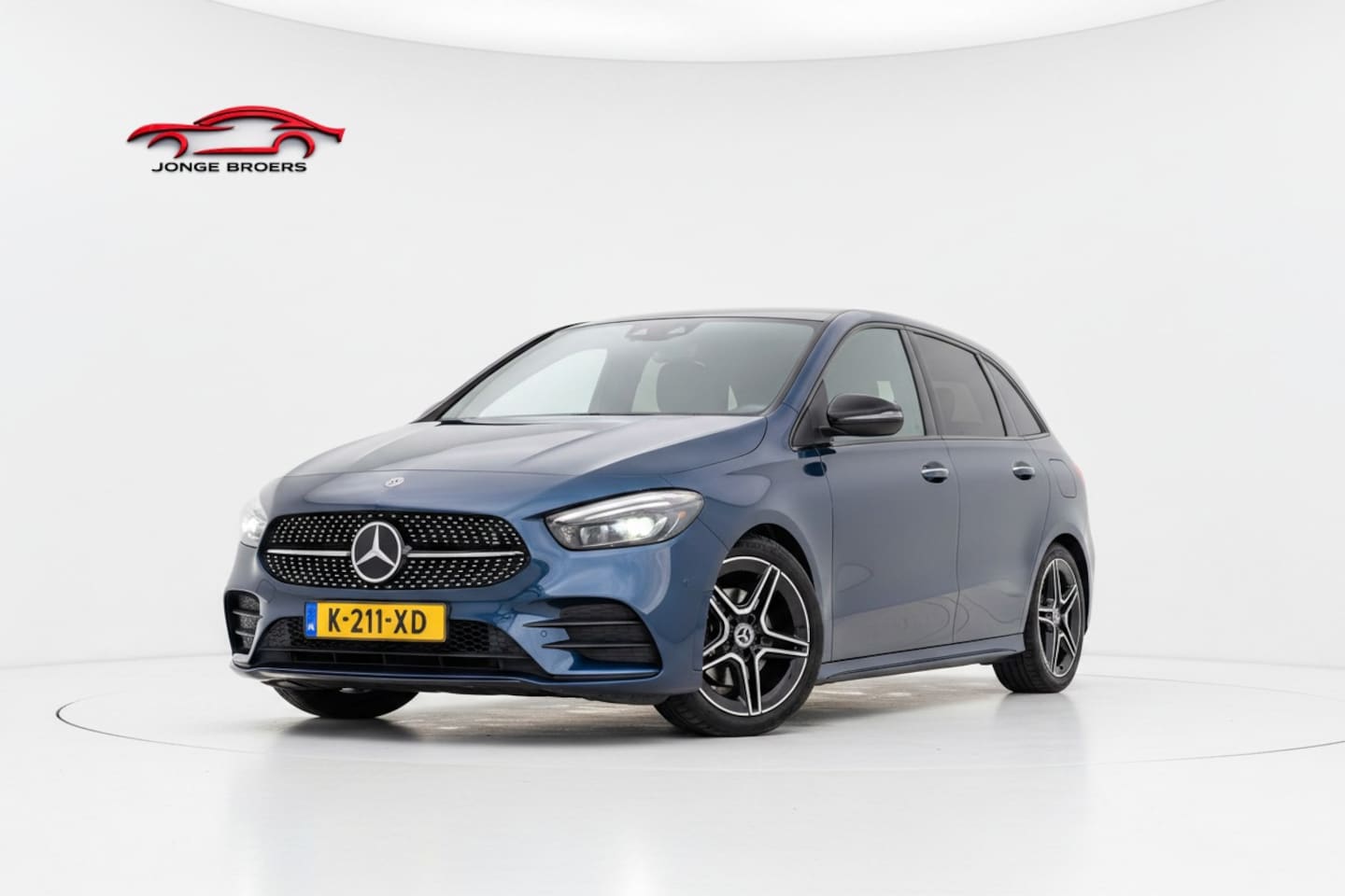 Mercedes-Benz B-klasse - 180 Business Solution AMG Pano/Sfeer/Camera/Memory - AutoWereld.nl