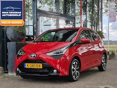 Toyota Aygo X - 1.0 VVT-i x-joy | Navigatie via Apple Carplay | Climate Control | Parkeercamera | Licht me
