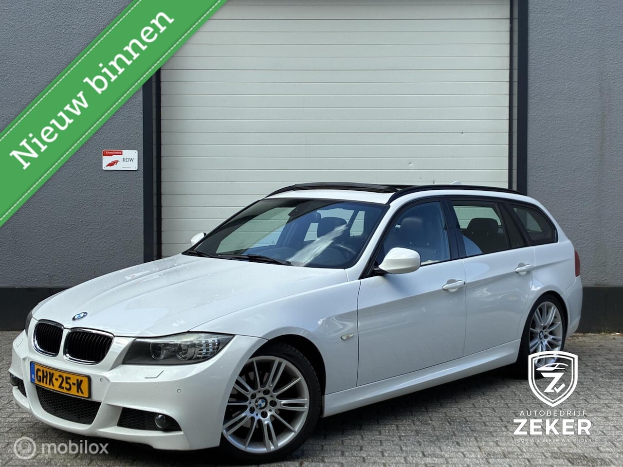 BMW 3-serie Touring - 318i High Executive / automaat / pano / - AutoWereld.nl