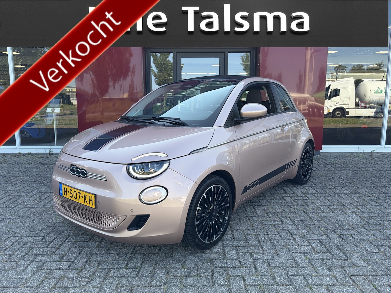 Fiat 500 C - Icon 42 kWh | 17" La Prima velgen | Camera | Parkeersensoren | Comfort Pack Pack Winter | - AutoWereld.nl