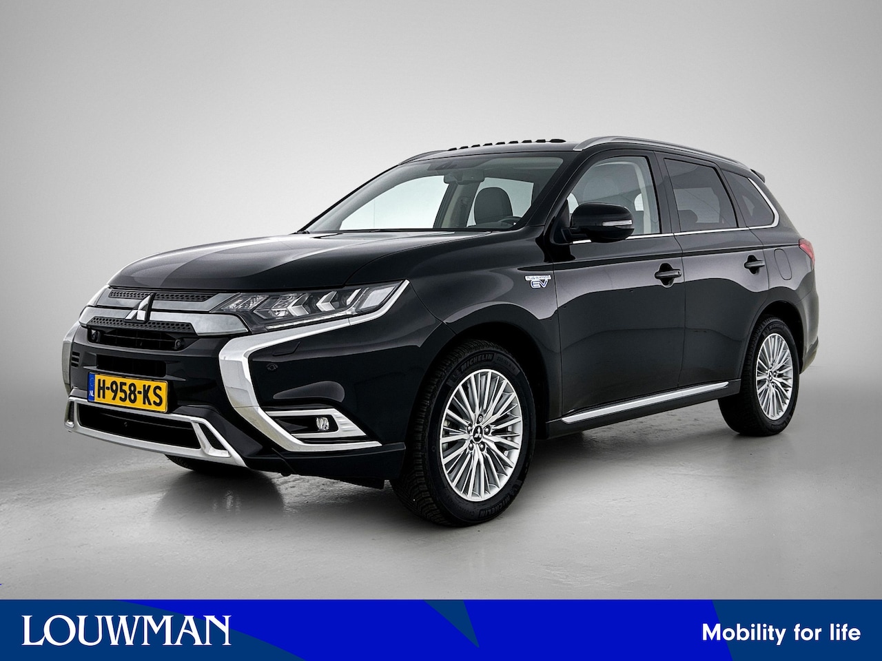 Mitsubishi Outlander - 2.4 PHEV Intense+ | Origineel NL! | NAP! | 12 Maanden Bovag garantie - AutoWereld.nl
