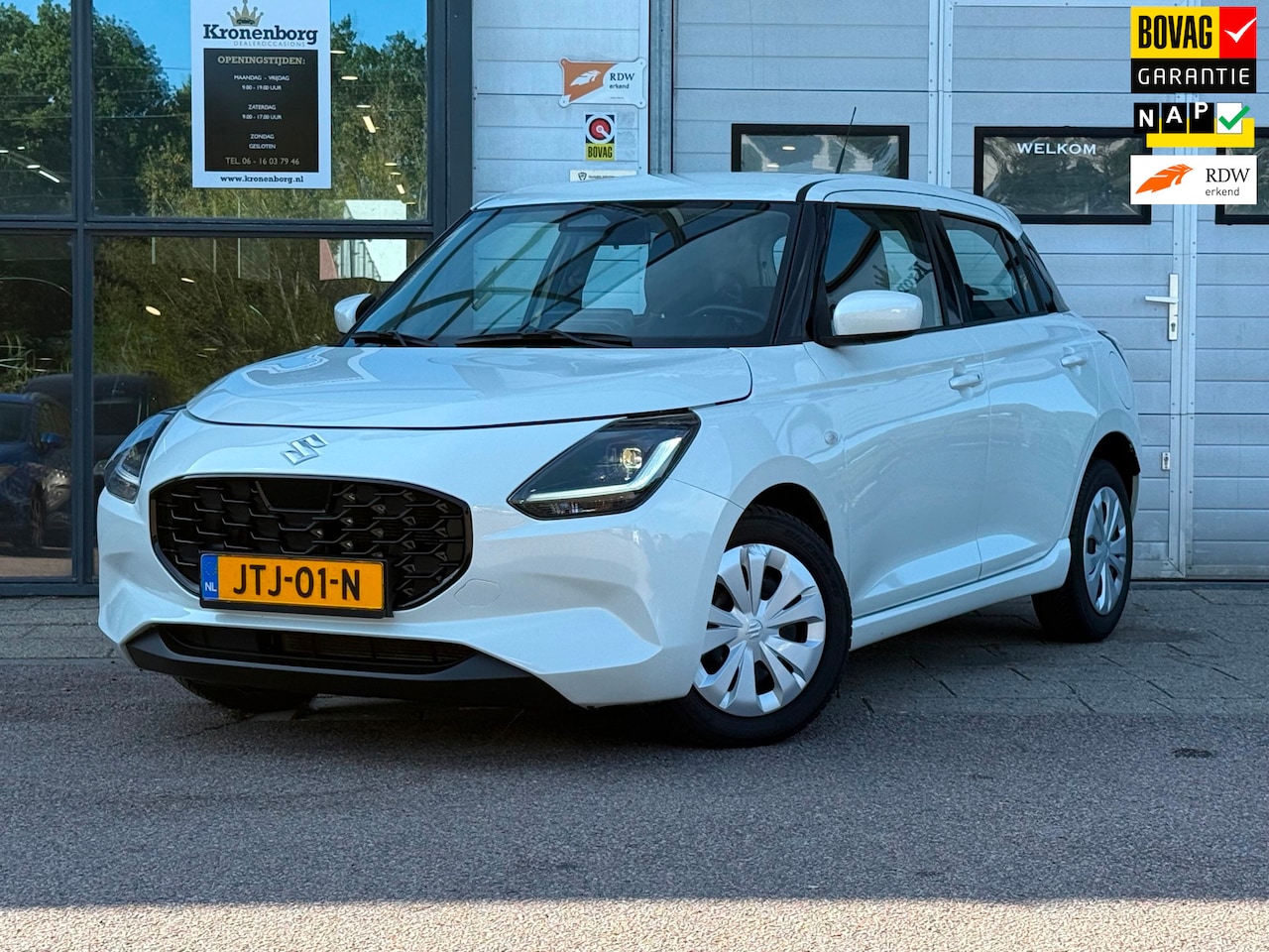 Suzuki Swift - 1.2 Smart Hybrid| CARPLAY| NAVI| NAP - AutoWereld.nl