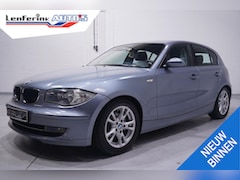 BMW 1-serie - 116i Introduction airco sportstoelen mistlampen-voor stuurbediening cruise-controle 16"-lm
