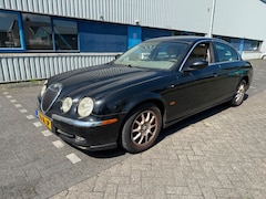 Jaguar S-type - 2.5 V6