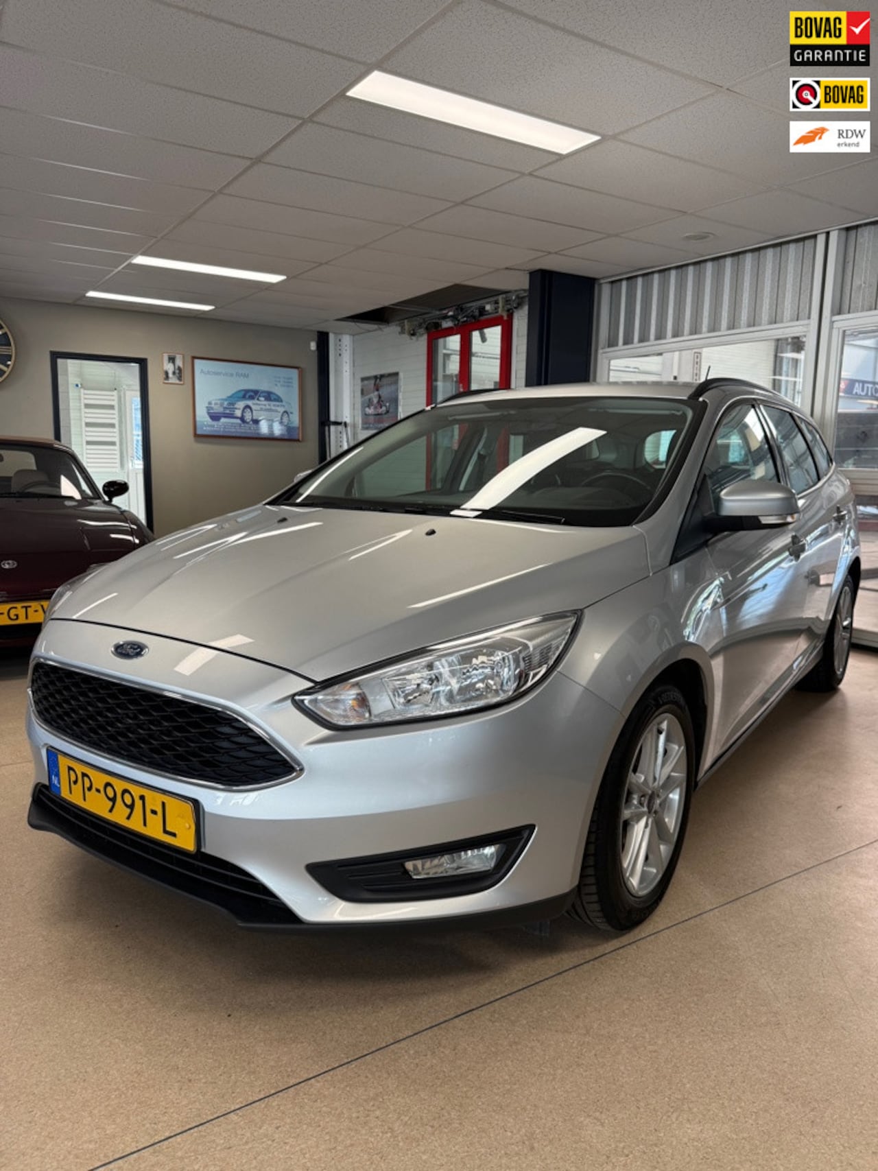 Ford Focus Wagon - 1.0 Lease Edition 1.0 Lease Edition - AutoWereld.nl
