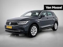 Volkswagen Tiguan - 1.5 TSI Life Business | 131 PK | Apple Carplay / Android Auto | Achteruitrijcamera | Adapt