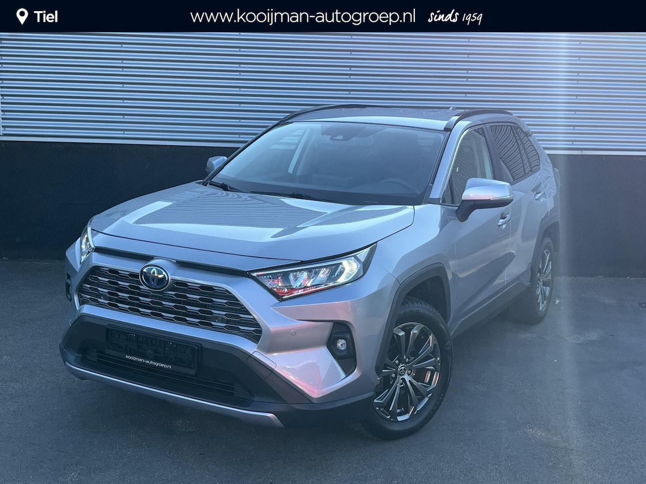 Toyota RAV4 - 2.5 Hybrid AWD Business Apple Carplay en/of Android auto navigatie, Parkeersensoren voor + - AutoWereld.nl