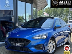 Ford Focus - 1.0 EcoBoost ST Line Business 125PK | 2e Eigenaar | NL AUTO | PANO | Achteruitrijcamera |