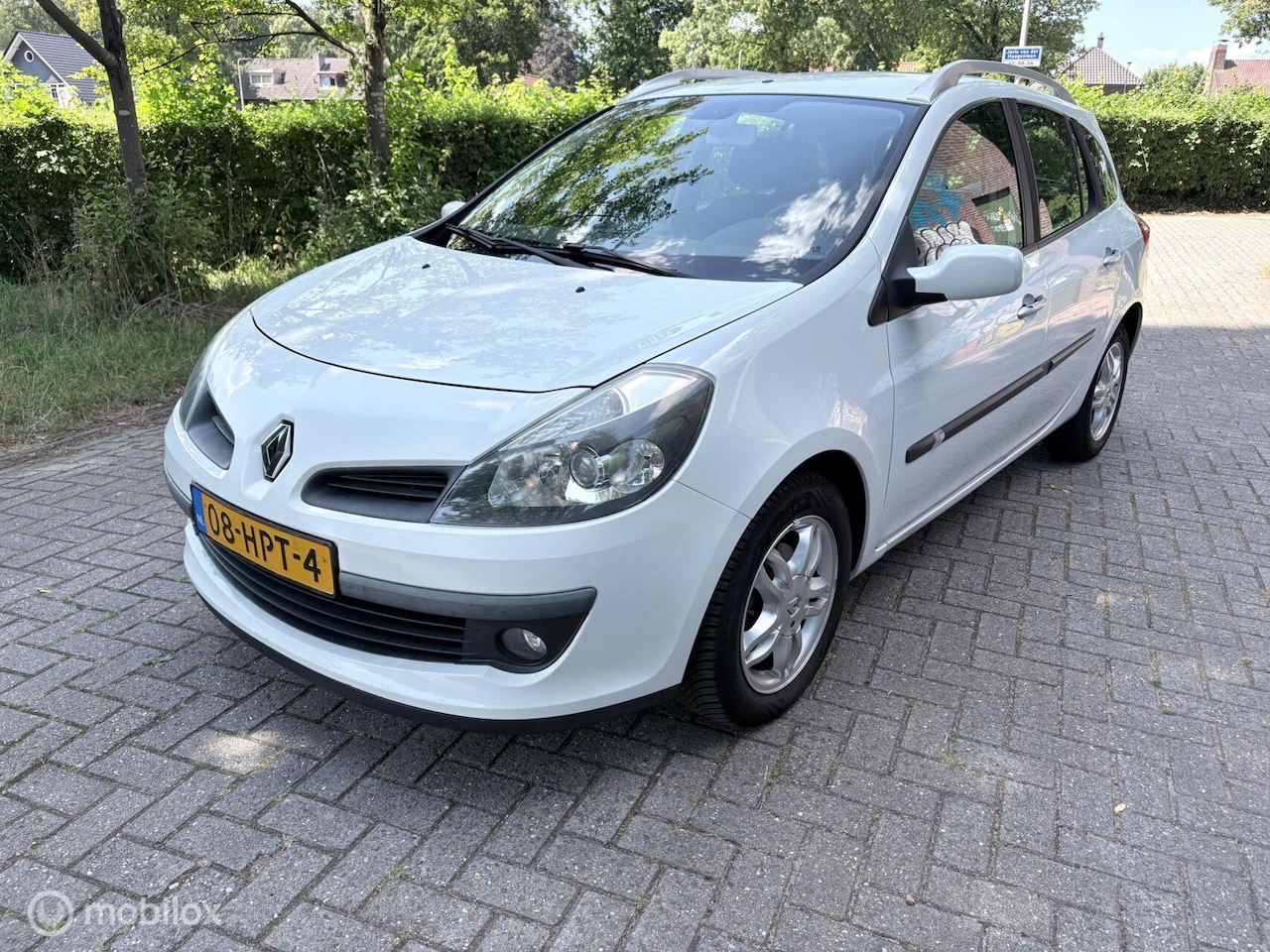 Renault Clio Estate - 1.2 TCE | AIRCO | CRUISE | TREKHAAK | - AutoWereld.nl