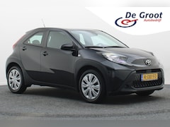 Toyota Aygo X - 1.0 VVT-i MT Play Camera, Airco, Cruise, Apple Carplay, Rijstrooksensor, Elektrisch Pakket