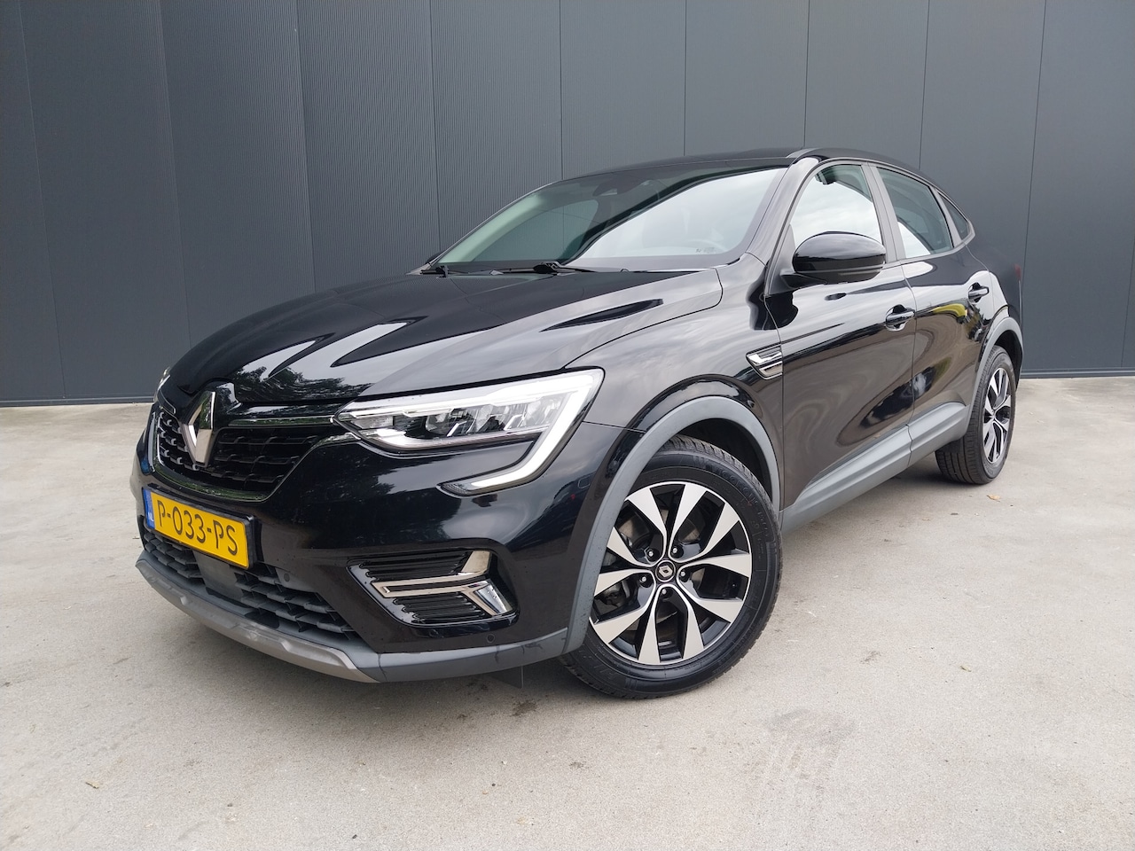 Renault Arkana - 1.6 E-Tech Hybrid 145 Zen 1e EIGENAAR CAMERA NAVI CRUISE ECC - AutoWereld.nl