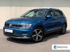 Volkswagen Tiguan - - Airco | Cruise Adaptief | DAB | LED | LMV 18" | Trekhaak Uitklapbaar |