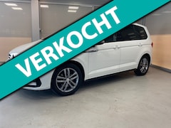 Volkswagen Touran - 1.5 TSI AUTOMAAT Business R-Line 7p | LED | ELEKT ACHTERKLEP | TREKHAAK |