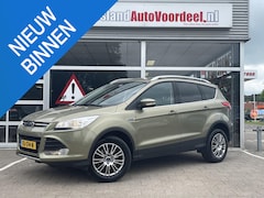 Ford Kuga - 1.6 Titanium Plus 4WD /Automaat/Clima/Cruise/Navi/Camera/Trekhaak/Distr.riem vv bij 159.72