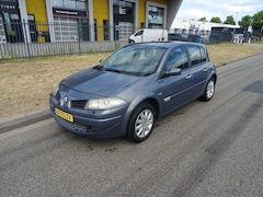 Renault Mégane - 2.0-16V Tech Line