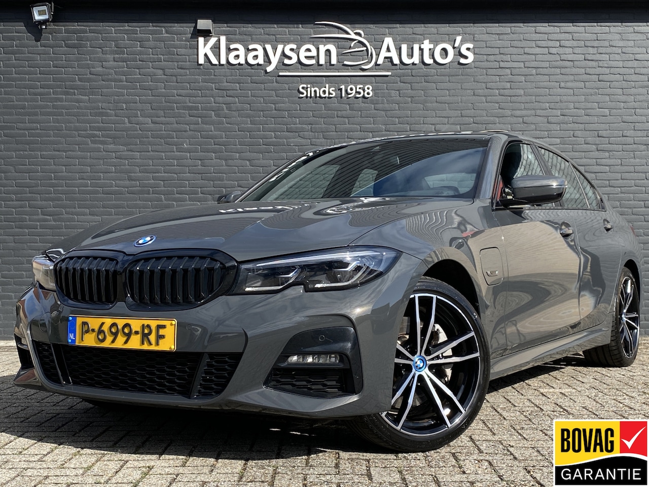 BMW 3-serie - 330e High Executive M-Sport | 1e eigenaar | dealer onderh. | schuifdak | leder sportstoele - AutoWereld.nl