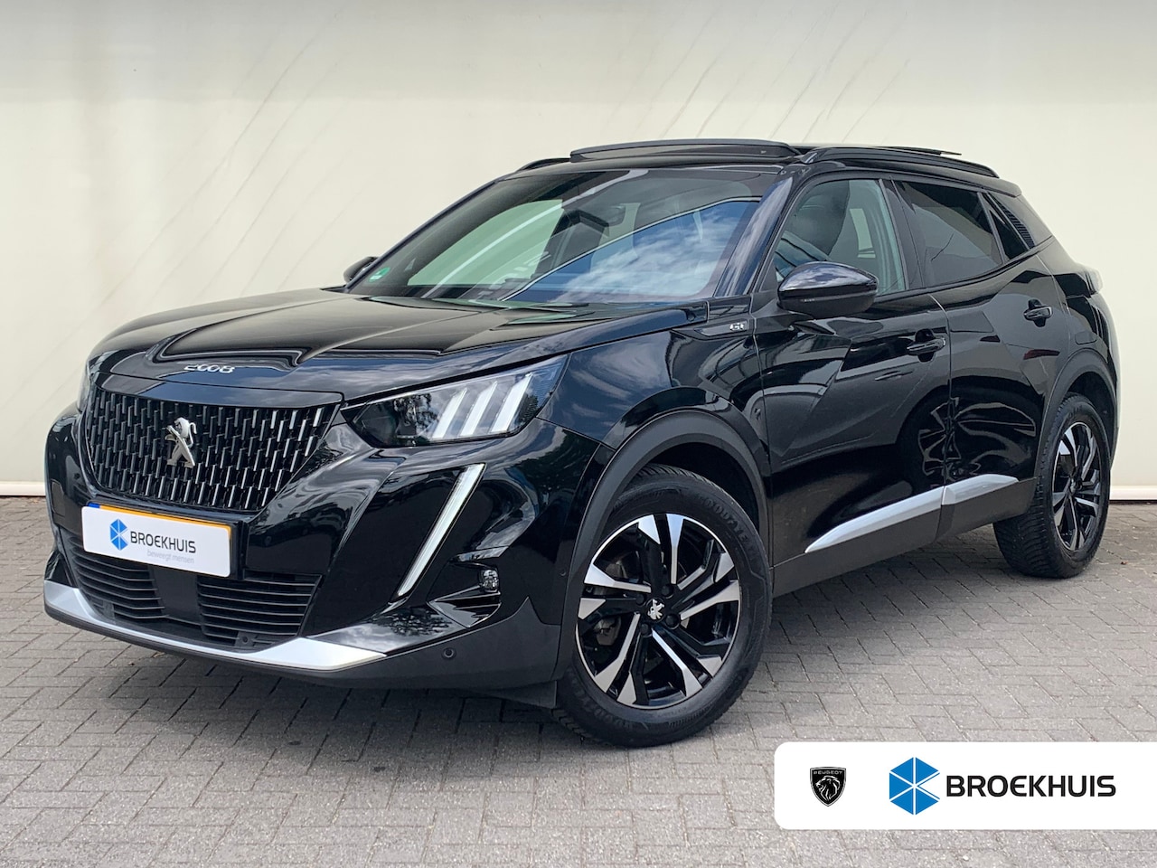 Peugeot 2008 - 1.2 PureTech GT Airco | Camera | Cruise Control | DAB | Focal-Audio | Keyless | Pano | LED - AutoWereld.nl