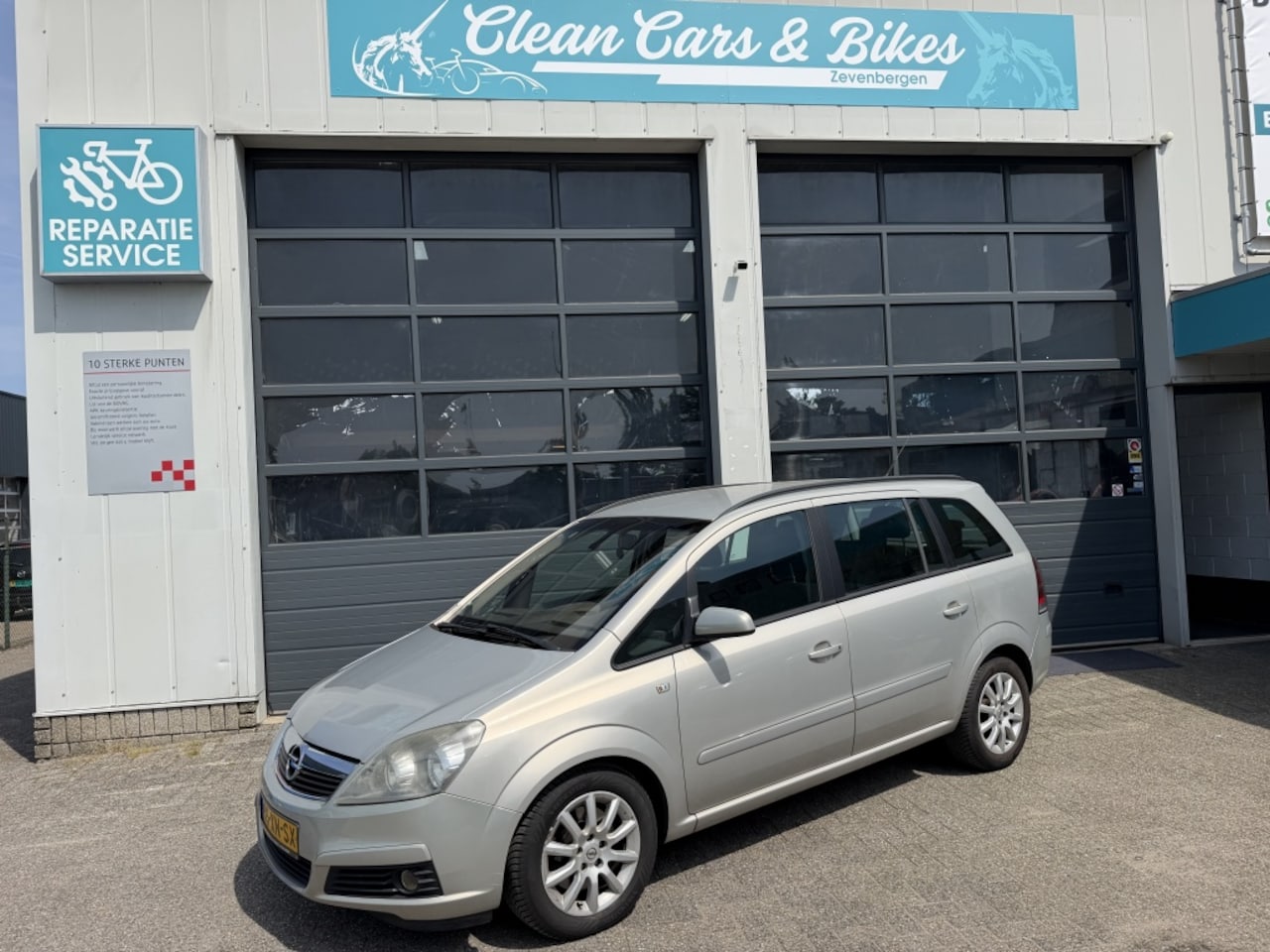 Opel Zafira - 2.2 Temptation 2.2 Temptation - AutoWereld.nl