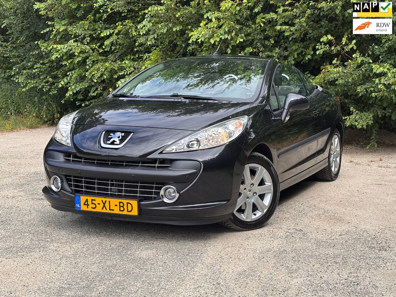 Peugeot 207 CC - 1.6 VTi | " 101.000 " KM + Airco Nu € 2.950,- !!! - AutoWereld.nl