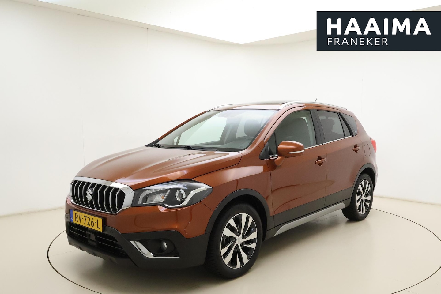 Suzuki S-Cross - 1.4 Boosterjet High Executive | Automaat | Navigatie | Trekhaak | Cruise control | Climate - AutoWereld.nl