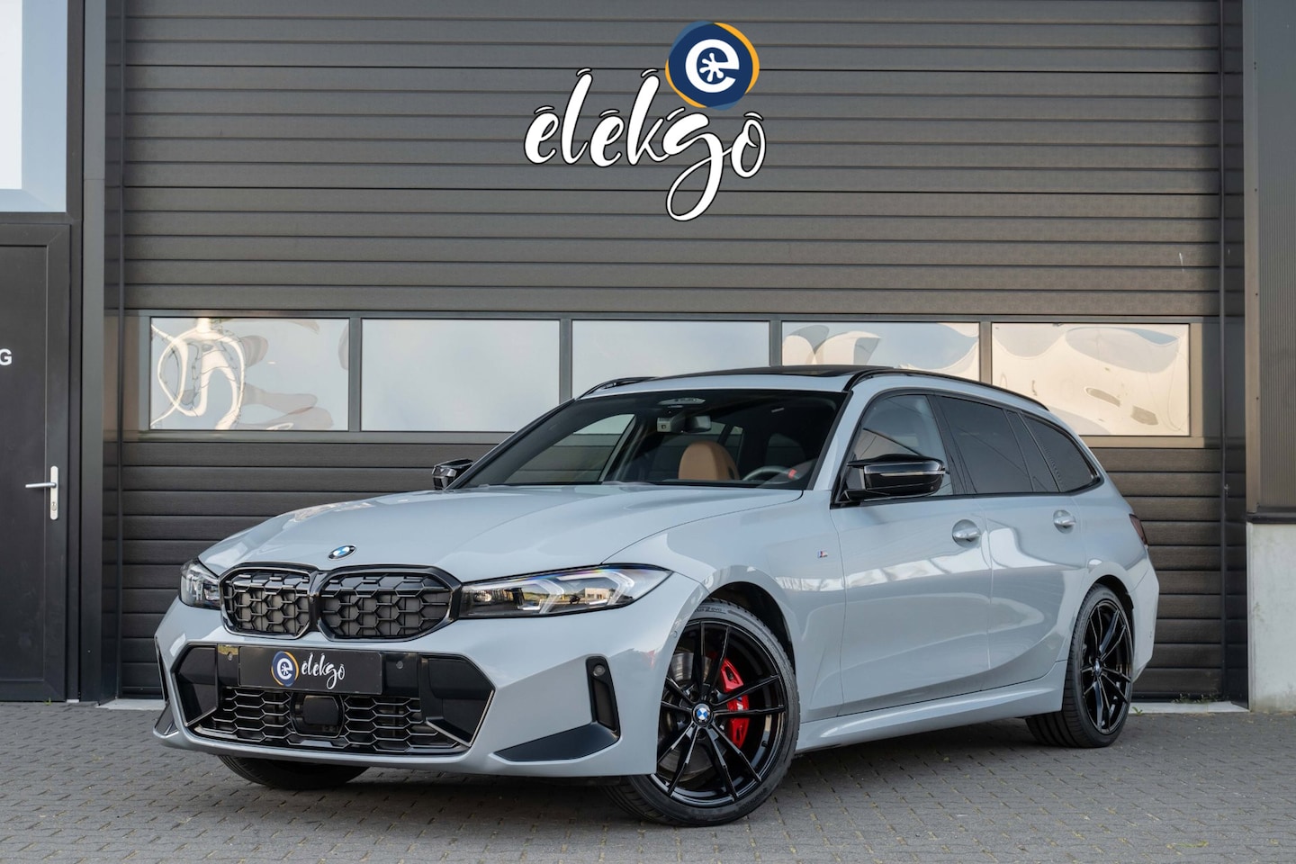 BMW 3-serie Touring - M340i xDrive Pano|Trekhaak|Harman-Kardon|HuD|Carbon| - AutoWereld.nl