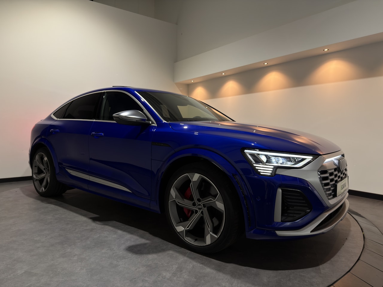 Audi Q8 Sportback e-tron - S Quattro 115 kWh | Valcona Leder - AutoWereld.nl