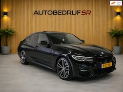 BMW 3-serie - 320i Executive Edition Panoramadak M Pakket Laser Koplampen Sfeerverlichting