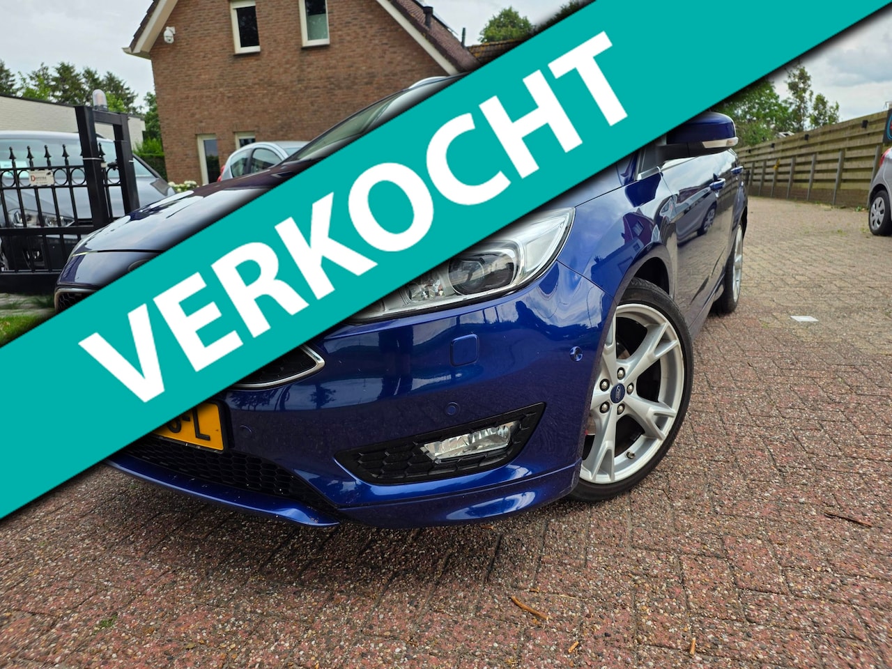 Ford Focus Wagon - 1.0 Titanium Edition 1.0 Titanium Edition, Clima, PDC, Stoel verw, Stuur verw - AutoWereld.nl