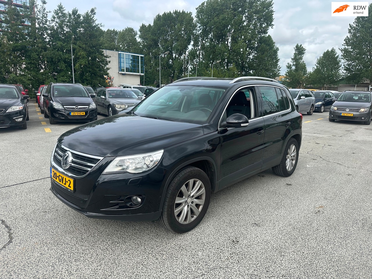 Volkswagen Tiguan - 2.0 TDI Sport&Style 4Motion Airco! Automaat! Zwart! 190DKM NAP!! - AutoWereld.nl