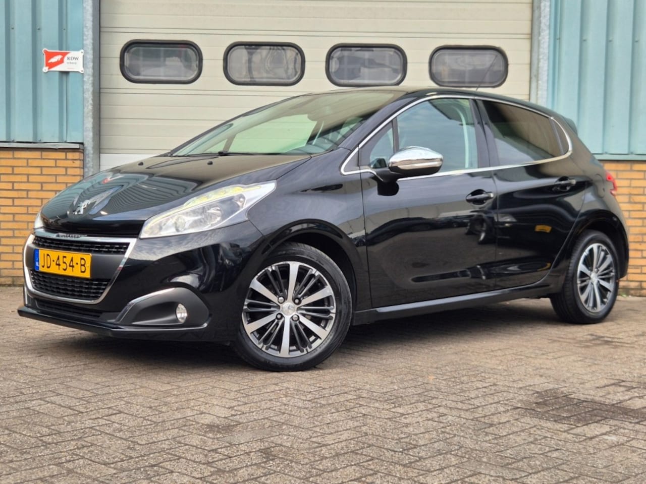 Peugeot 208 - 1.2 PureTech Allure 1.2 PURETECH ALLURE - AutoWereld.nl