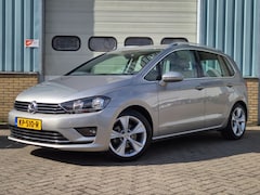 Volkswagen Golf - 1.4 TSI CON. SERIES