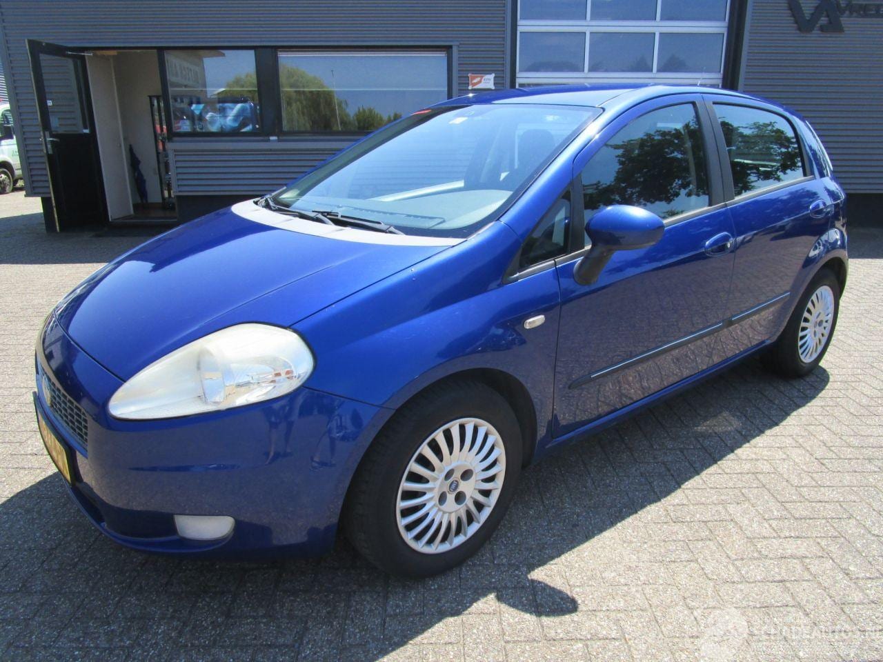 Fiat Grande Punto - 1.4-16V Dynamic 1.4-16V Dynamic 5drs - AutoWereld.nl