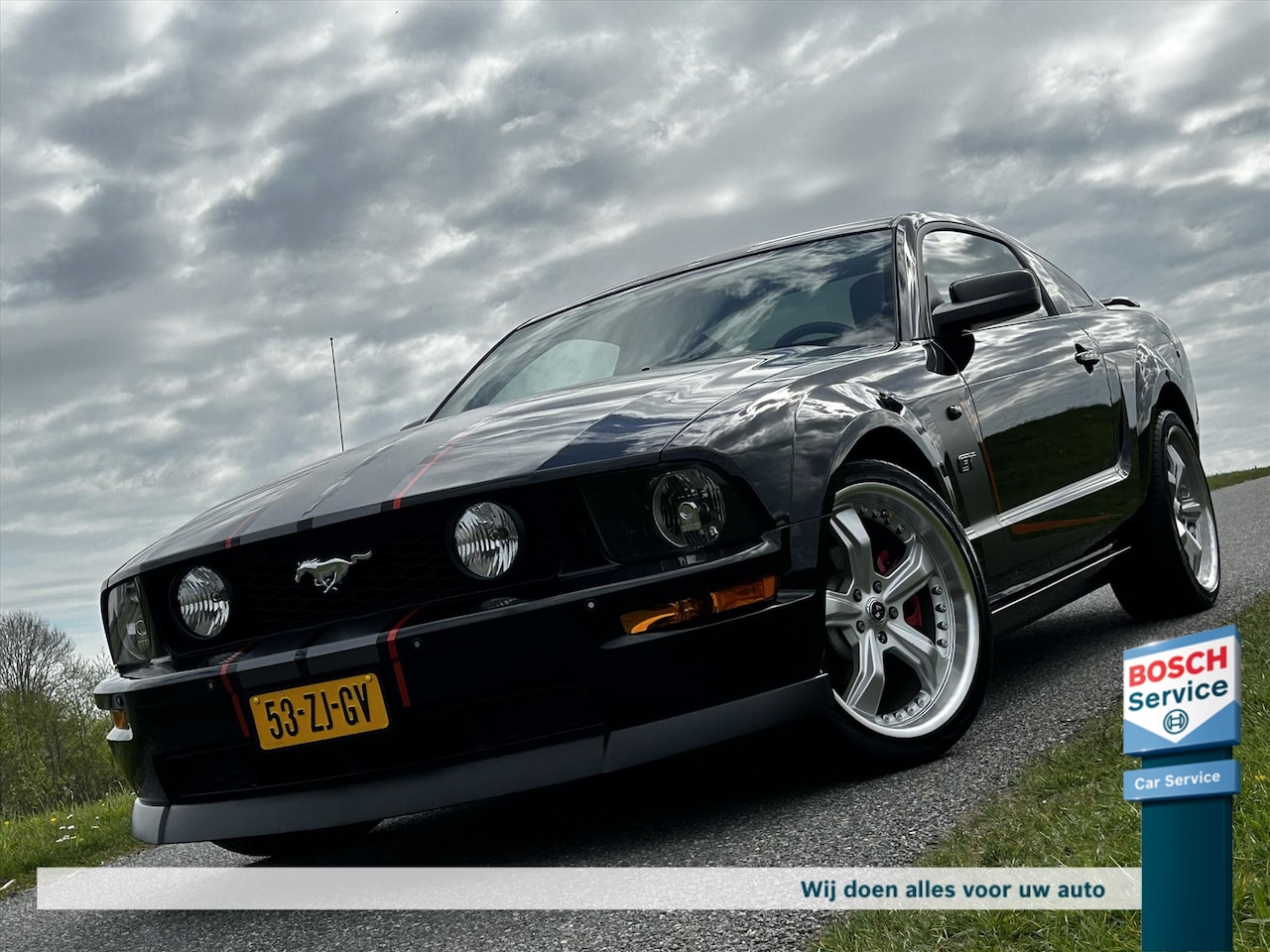 Ford Mustang - 4.6 V8 GT / Ford racing uitlaat / Stoelverwarming / Leer / Airco / Automaat / - AutoWereld.nl