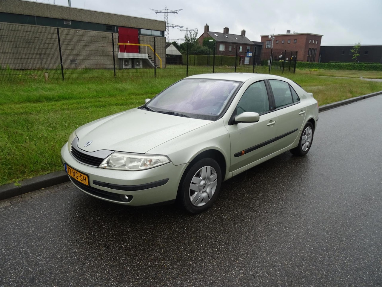 Renault Laguna - 1.6-16V Authentique 1.6-16V Authentique - AutoWereld.nl