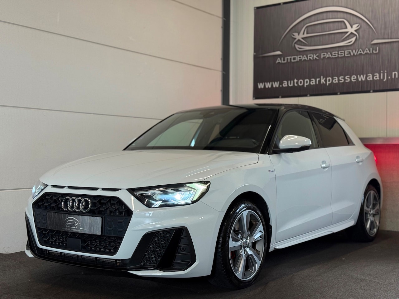 Audi A1 Sportback - 40 TFSI 3x S-Line Edition One ACC, Apple Carplay, Sfeerverlichting, Keyless, LED, B&O Audi - AutoWereld.nl
